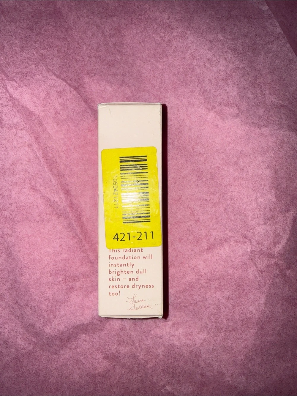 Laura Geller Hydrating Liquid Foundation - Porcelain - Picture 2 of 6